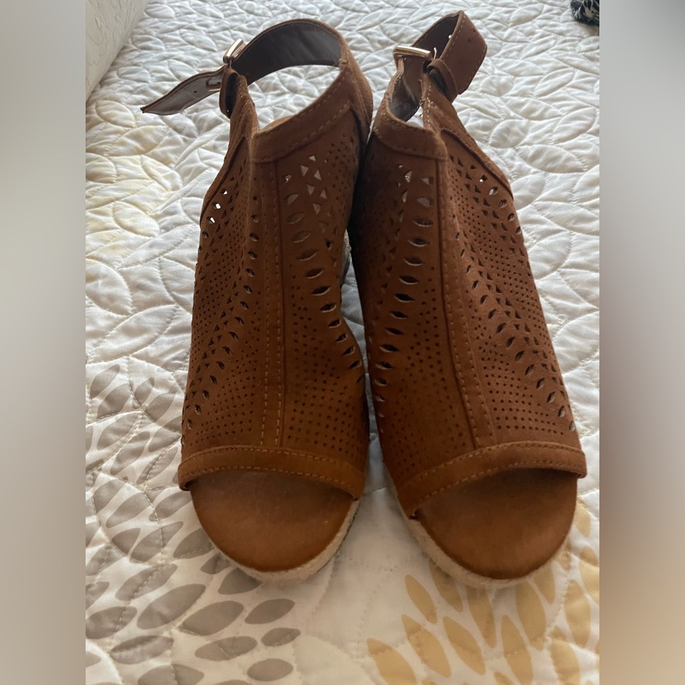 Liz Claiborne Refined Comfort Wedge Sandal